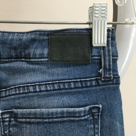 BEBE Medium Wash 5 Pocket Logo Hardware Slim Fit Skinny Jeans - Picture 9 of 12